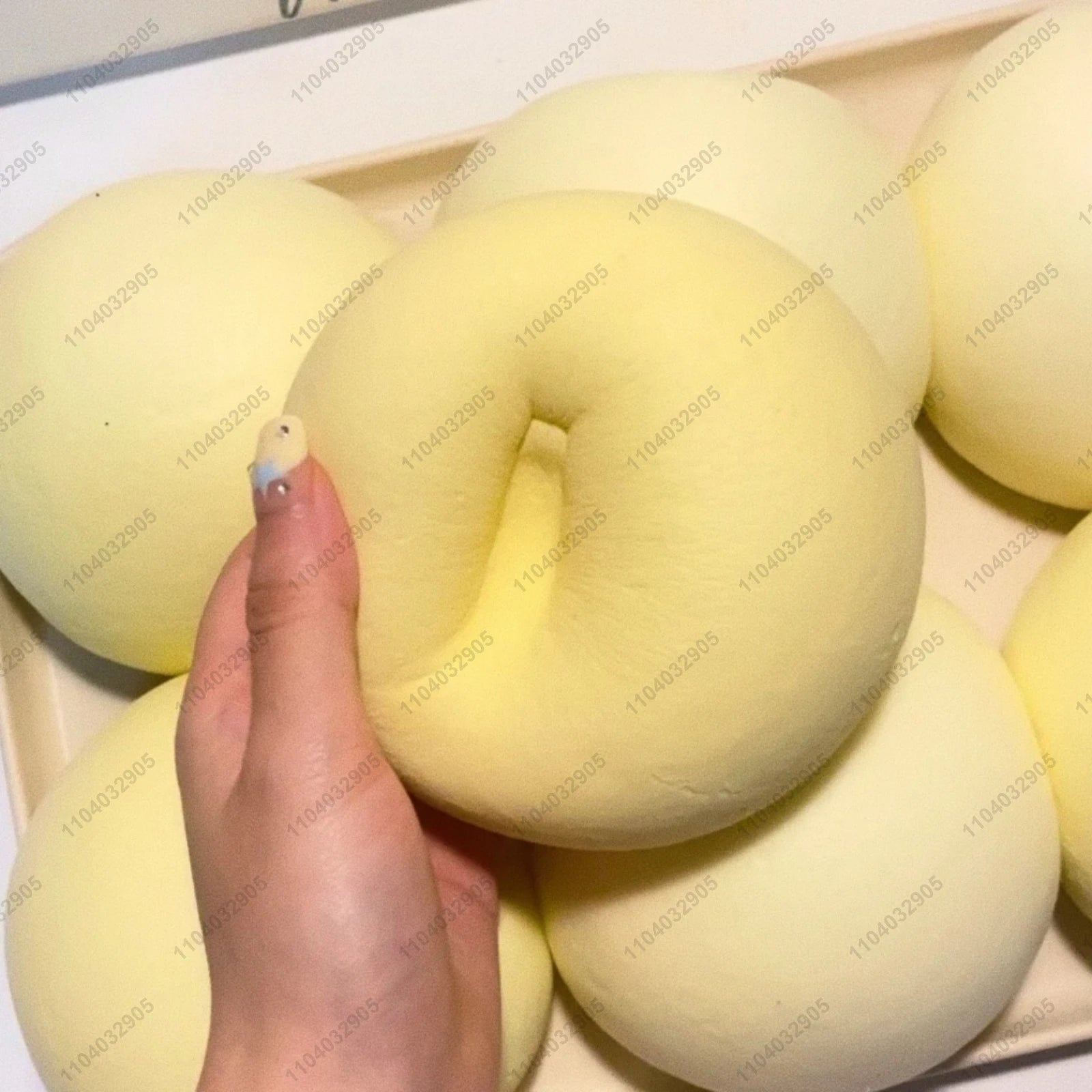 Squishy Simulated Super Big Milk Bun (Scented)