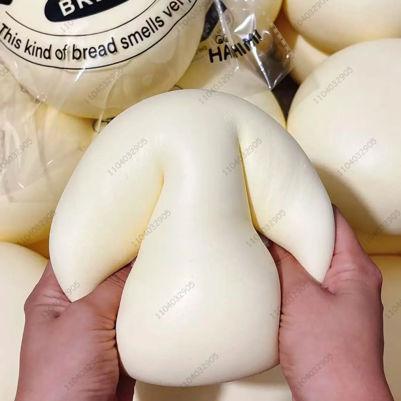 Squishy Simulated Super Big Milk Bun (Scented)
